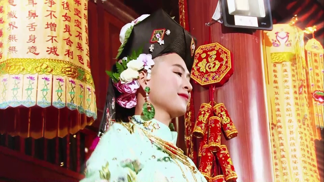 Tiec-co-be-Minh-Luong